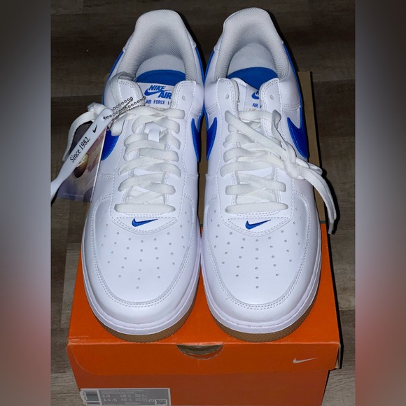 Colour of the month/ Varsity Royal/ Yellow gum - Picture 1 of 8